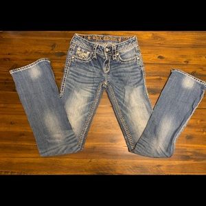 Women’s rock revival jeans. Size 25 Long